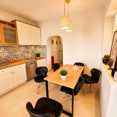 Main Square Luxury With Great View Sony Appartments #2