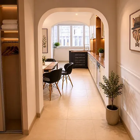 Main Square Luxury With Great View Sony Appartments #2 Апартаменты *