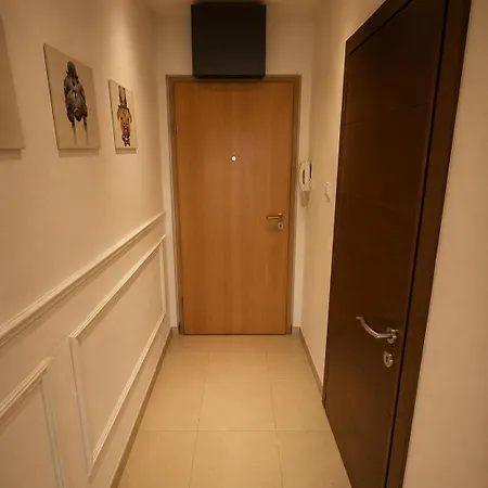 Main Square Luxury With Great View Sony Appartments #2 * Скопье